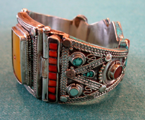 rectangular copal front bracelet, side